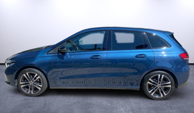 
								Mercedes-Benz B 200 Progressive full									