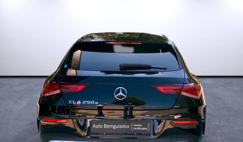 
								Mercedes-Benz CLA SB 250e AMG full									