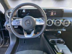 
										Mercedes-Benz A Limo 250e AMG full									