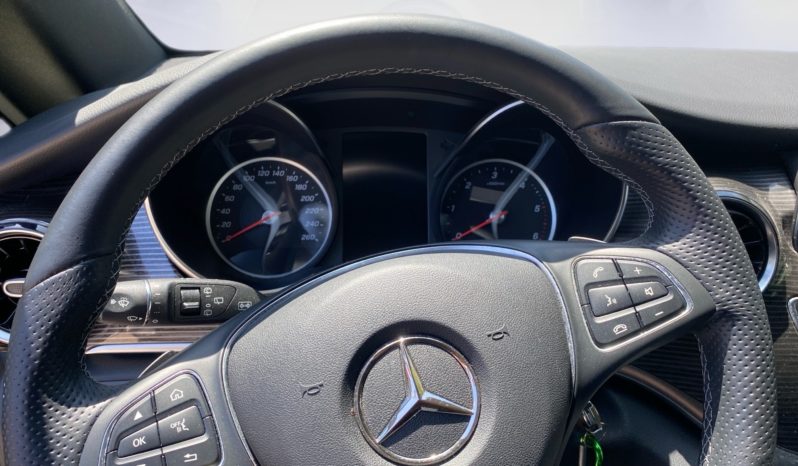 
								Mercedes-Benz V 250d Luxe full									