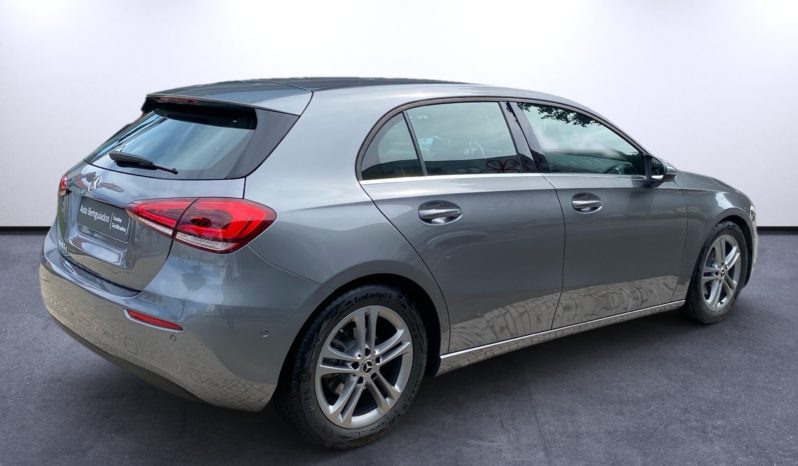 
								Mercedes-Benz A 180 d Style Plus full									