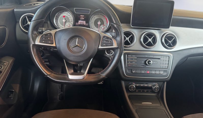 
								MERCEDES-BENZ CLA SB 220d AMG full									