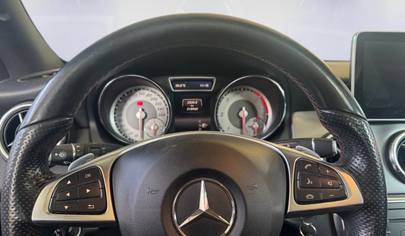 
								MERCEDES-BENZ CLA SB 220d AMG full									