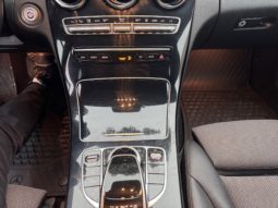 
										Mercedes-Benz C ST 300 de AMG full									