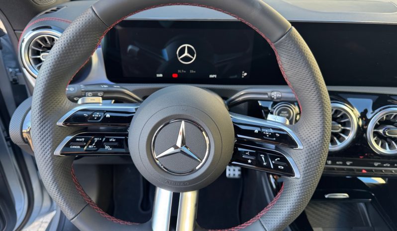 
								Mercedes-Benz CLA SB 250e AMG full									