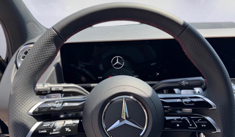 
								Mercedes-Benz GLA 250e AMG full									