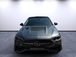 
										Mercedes-Benz C 300 de AMG full									
