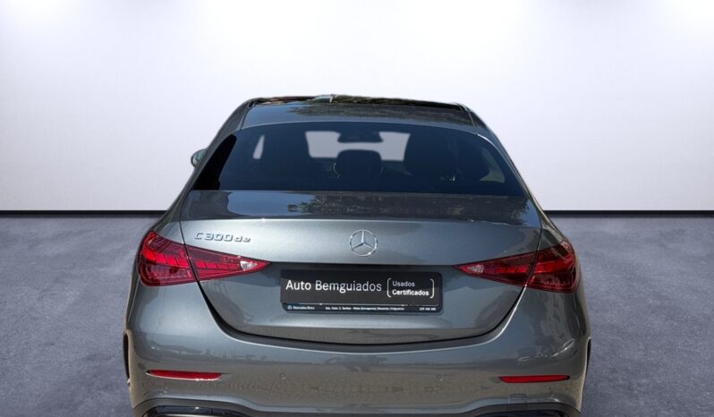 
								Mercedes-Benz C 300 de AMG full									