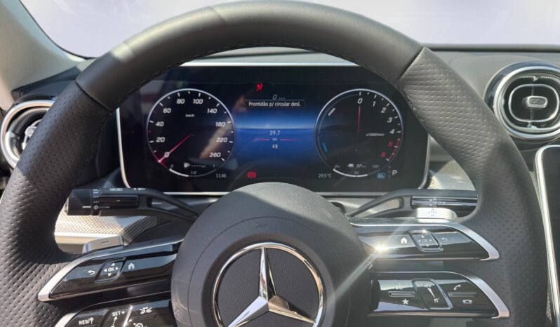
								Mercedes-Benz C 300 de AMG full									