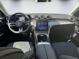 
										Mercedes-Benz C 300 de AMG full									