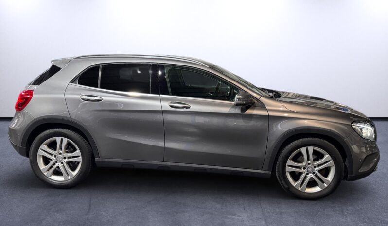 
								Mercedes-Benz GLA 180d Cx Aut URBAN full									