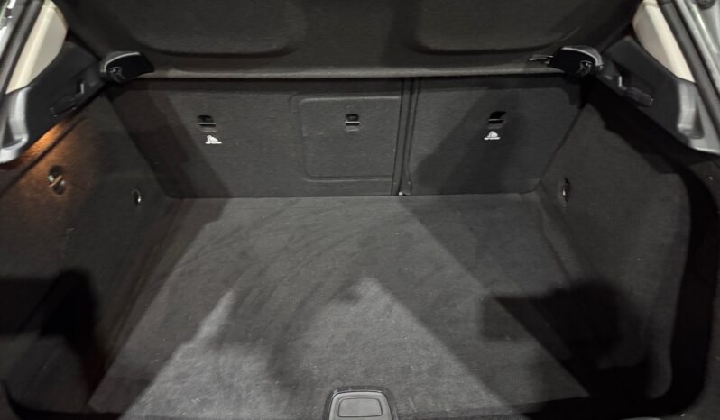 
								Mercedes-Benz GLA 180d Cx Aut URBAN full									