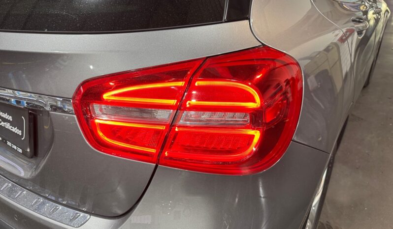 
								Mercedes-Benz GLA 180d Cx Aut URBAN full									