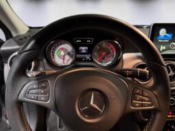 
										Mercedes-Benz GLA 180d Cx Aut URBAN full									