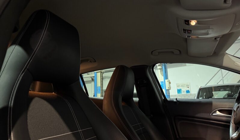 
								Mercedes-Benz GLA 180d Cx Aut URBAN full									