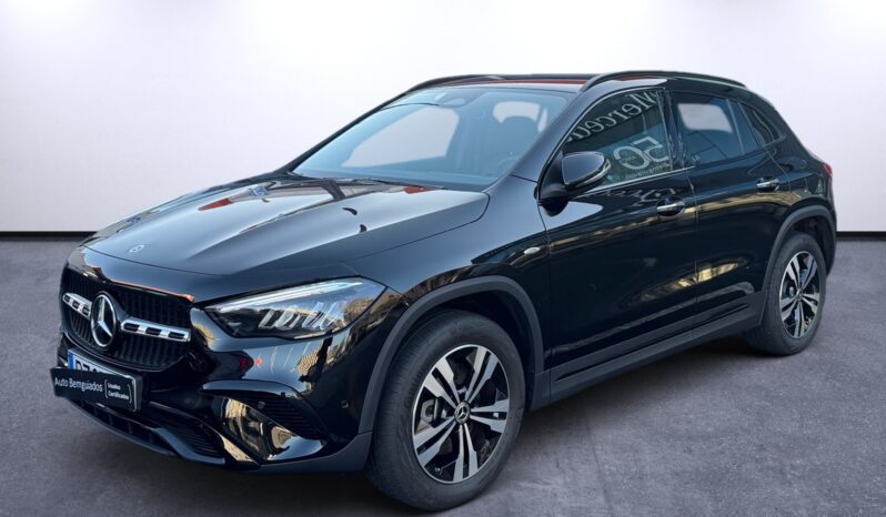 
								Mercedes-Benz GLA 250e Progressive full									