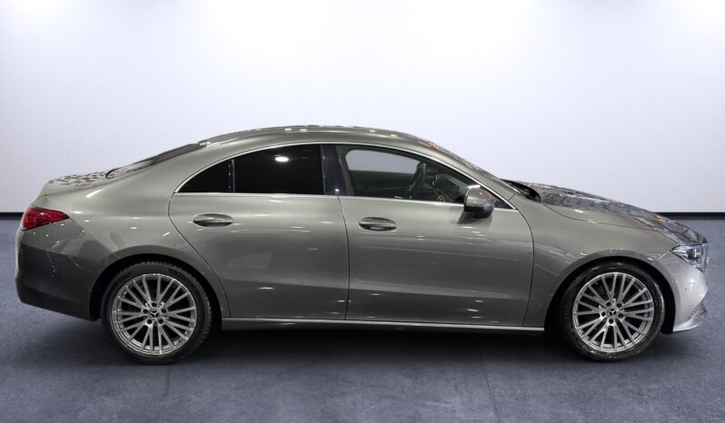 
								Mercedes-Benz CLA 180d Progressive full									