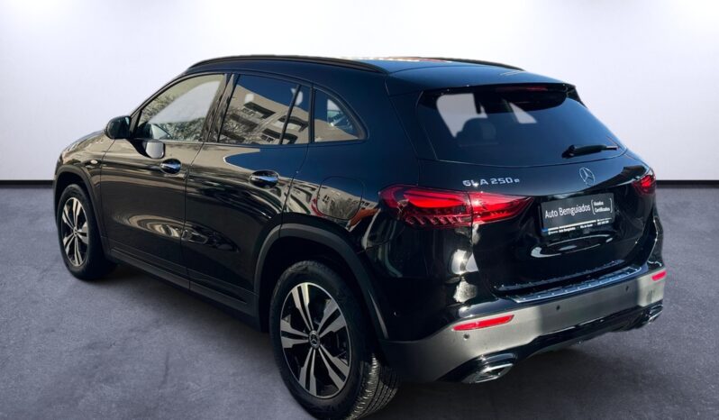 
								Mercedes-Benz GLA 250e Progressive full									