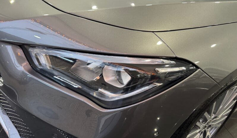 
								Mercedes-Benz CLA 180d Progressive full									