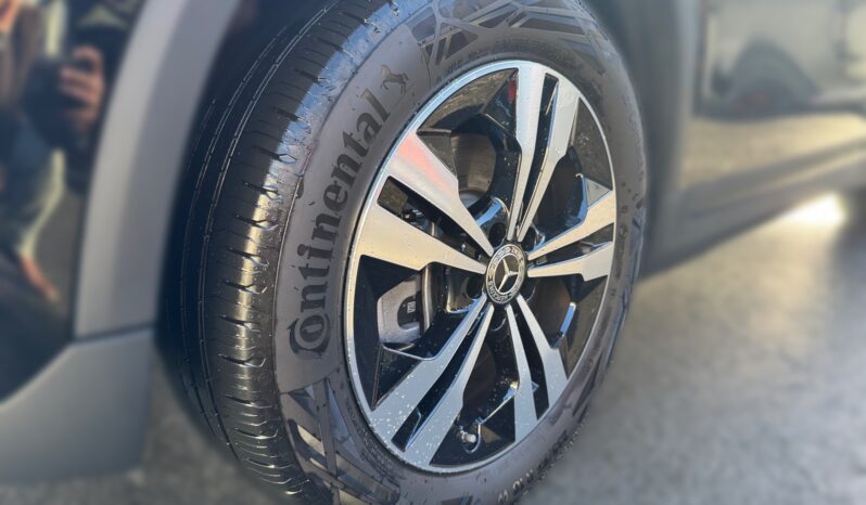 
								Mercedes-Benz GLA 250e Progressive full									