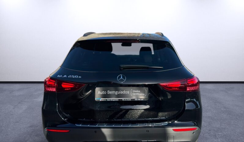 
								Mercedes-Benz GLA 250e Progressive full									