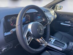 
										Mercedes-Benz GLA 250e Progressive full									