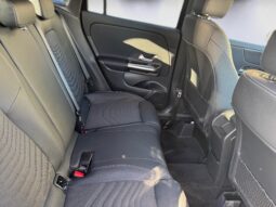 
										Mercedes-Benz GLA 250e Progressive full									