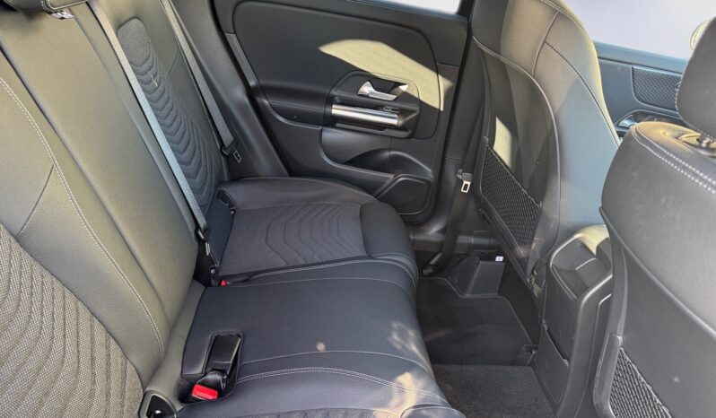 
								Mercedes-Benz GLA 250e Progressive full									