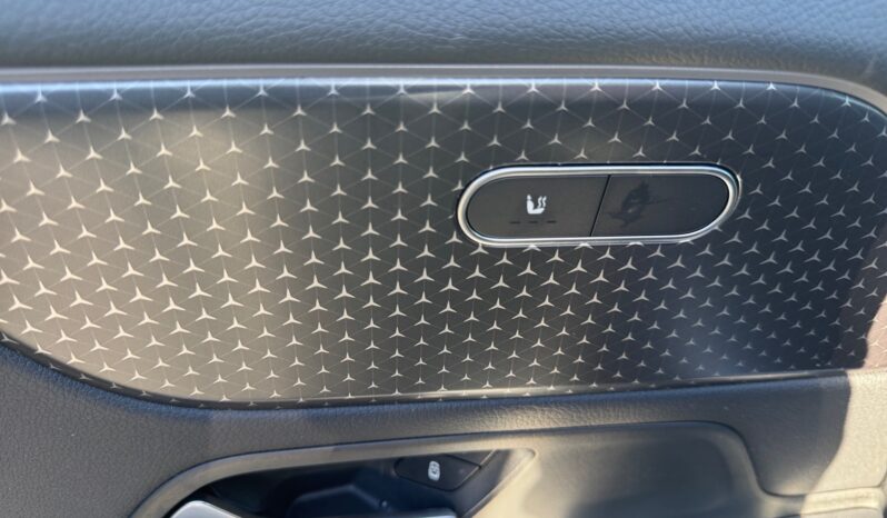 
								Mercedes-Benz GLA 250e Progressive full									