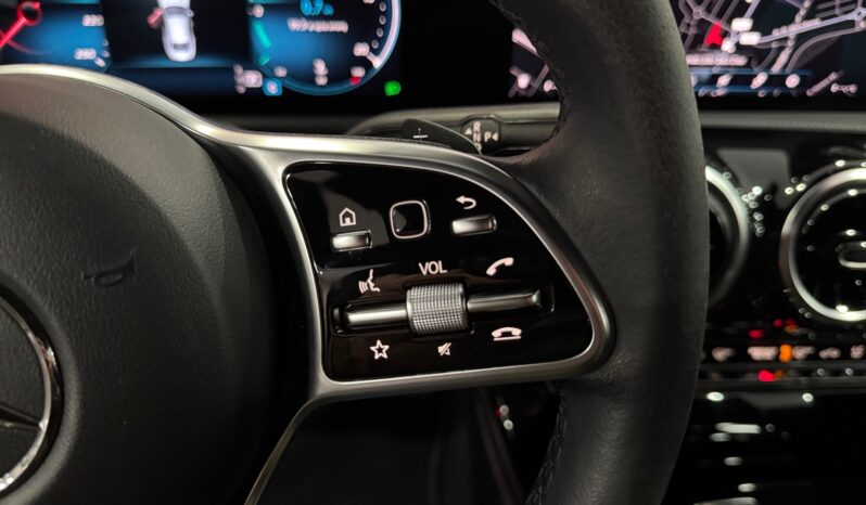 
								Mercedes-Benz CLA 180d Progressive full									