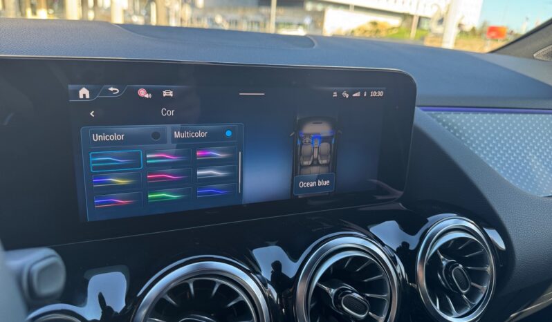 
								Mercedes-Benz GLA 250e Progressive full									