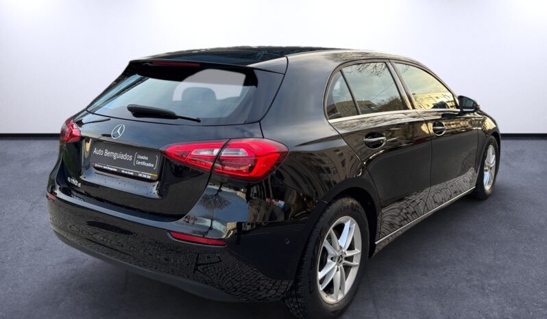 
								Mercedes-Benz A 180d Style Plus full									