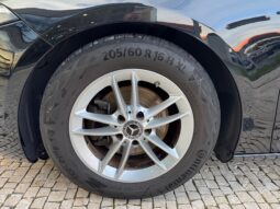 
										Mercedes-Benz A 180d Style Plus full									