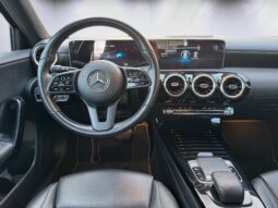 
										Mercedes-Benz A 180d Style Plus full									