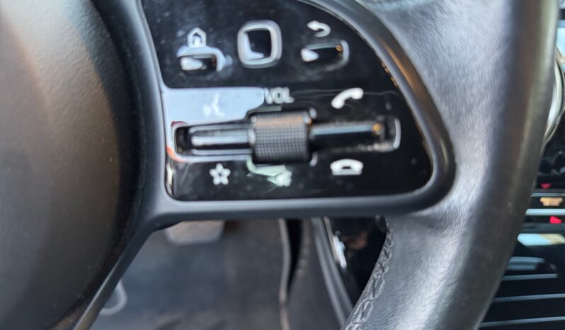 
								Mercedes-Benz A 180d Style Plus full									