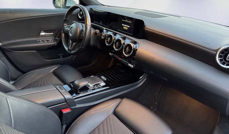 
								Mercedes-Benz Classe A 180d Style Plus full									