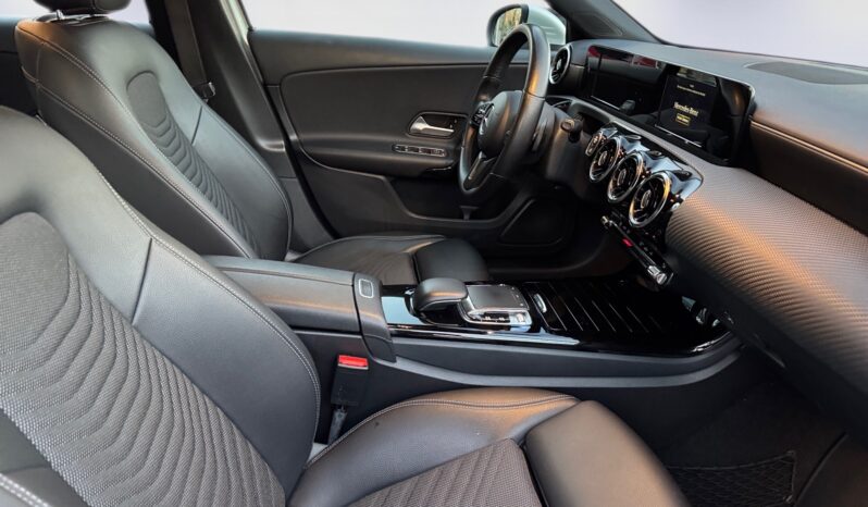 
								Mercedes-Benz Classe A 180d Style Plus full									