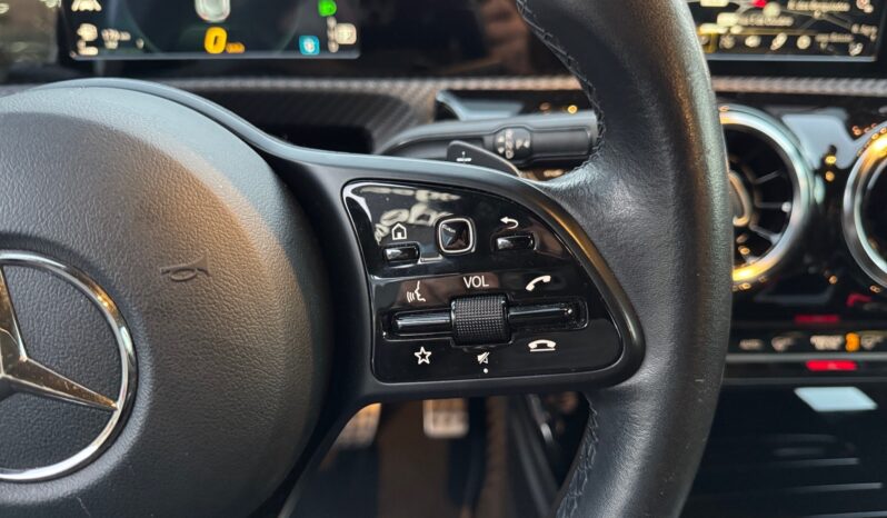 
								Mercedes-Benz Classe A 180d Style Plus full									