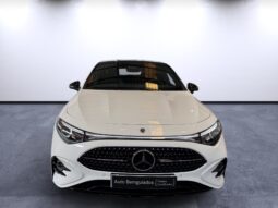 
										Mercedes-Benz CLA 180 AMG Full Hybrid full									