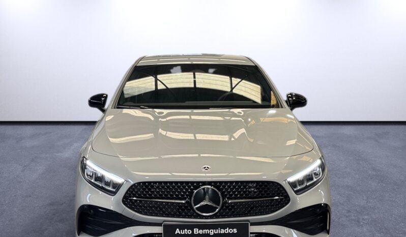 
								Mercedes-Benz A180d AMG full									