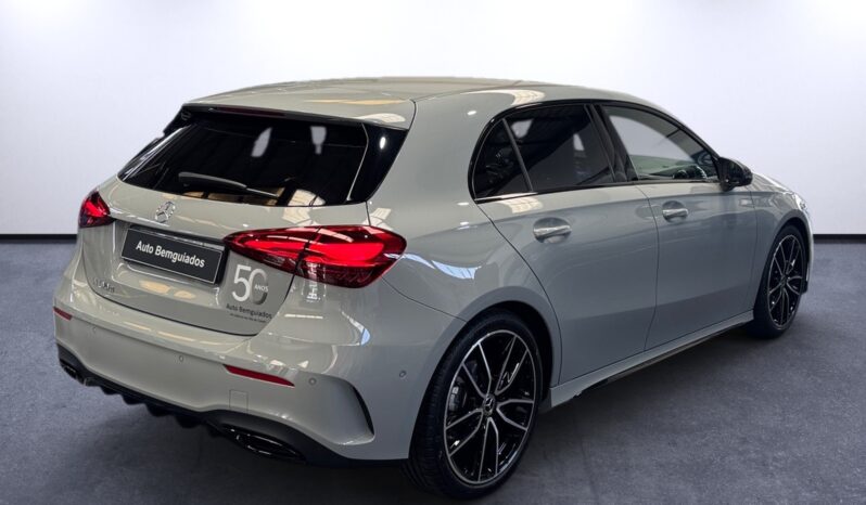 
								Mercedes-Benz A180d AMG full									