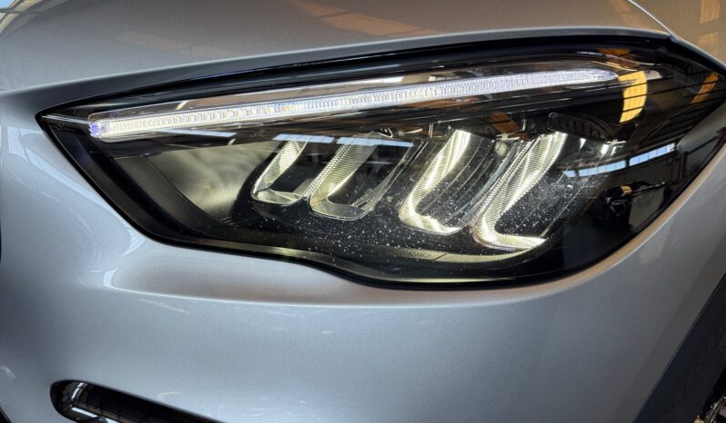 
								Mercedes-Benz GLA 250e Progressive full									