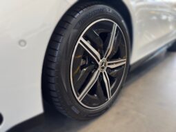 
										Mercedes-Benz CLA 180 AMG Full Hybrid full									