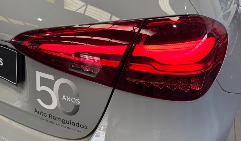 
								Mercedes-Benz A180d AMG full									