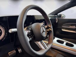 
										Mercedes-Benz CLA 180 AMG Full Hybrid full									