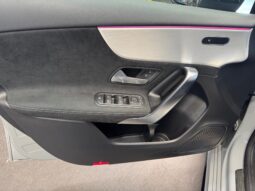 
										Mercedes-Benz A180d AMG full									