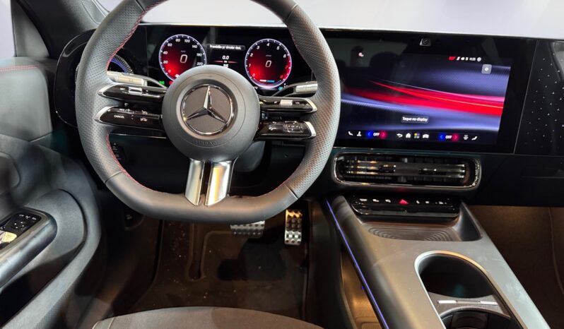 
								Mercedes-Benz CLA 180 AMG Full Hybrid full									