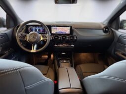 
										Mercedes-Benz B 180 d Style Plus full									