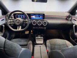 
										Mercedes-Benz A180d AMG full									