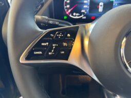 
										Mercedes-Benz B 180 d Style Plus full									